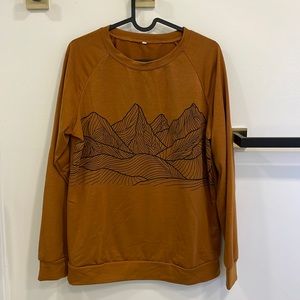 Lightweight mountain crewneck sweater